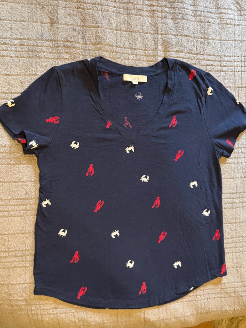 LOFT V-neck T-shirt in Navy, red and white embroidered Lobstas and Crabs -Size L
